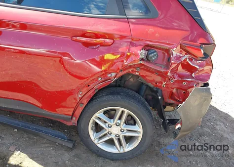 2018 Hyundai Kona Se z USA, uszkodzony, nr VIN KM8K1CAA7JU095919